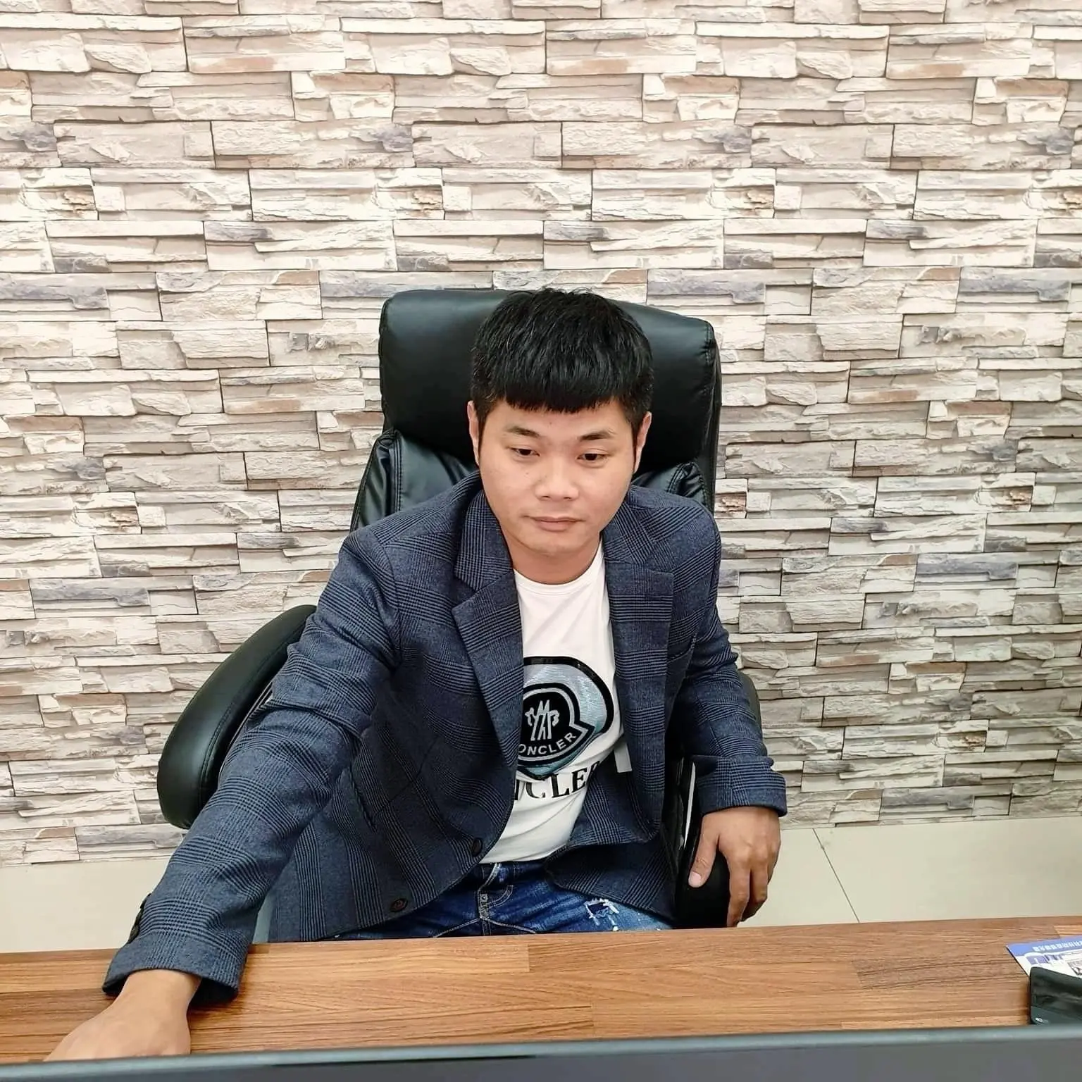 林凱文頭貼